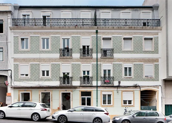 Lusiadas With Private Bathroom 3* Lisbon